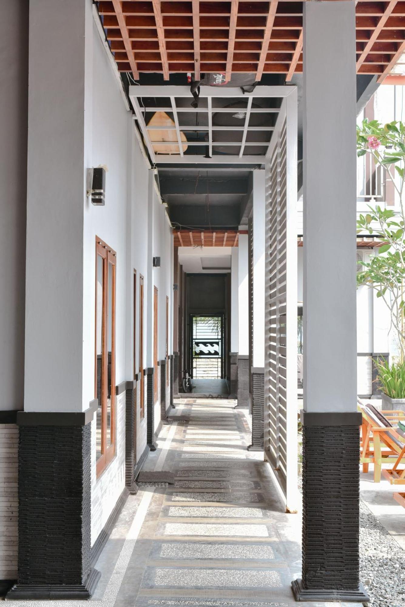 Oseda Nias Surf House Hotel Hilibotodane Luaran gambar