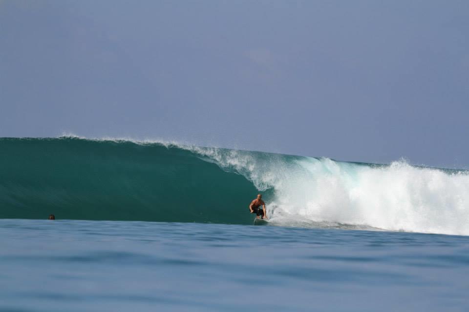 Oseda Nias Surf House Hotel Hilibotodane Luaran gambar
