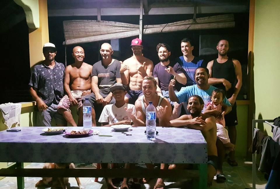 Oseda Nias Surf House Hotel Hilibotodane Luaran gambar