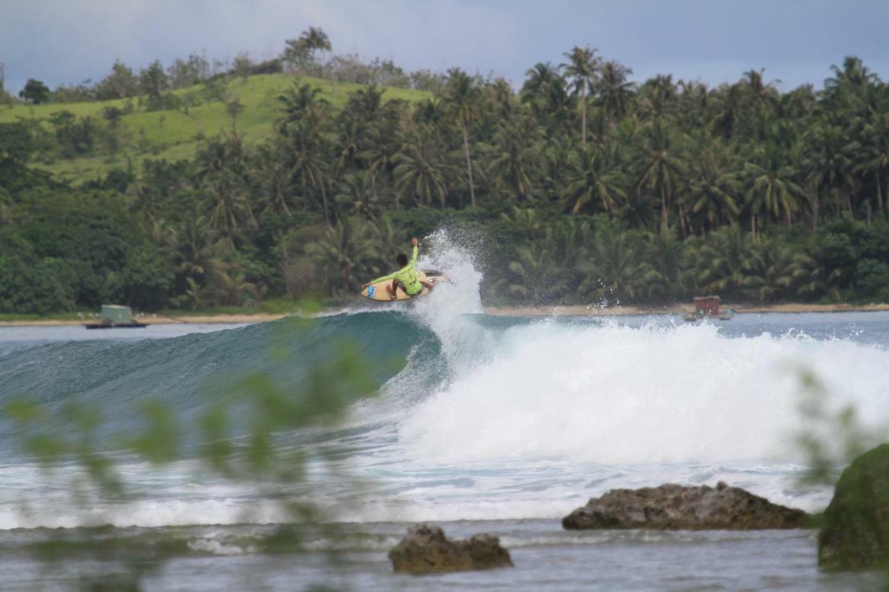 Oseda Nias Surf House Hotel Hilibotodane Luaran gambar