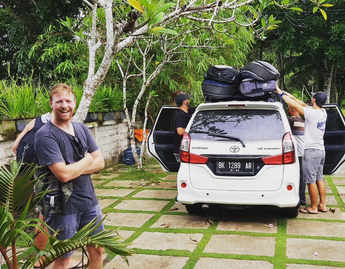 Oseda Nias Surf House Hotel Hilibotodane Luaran gambar