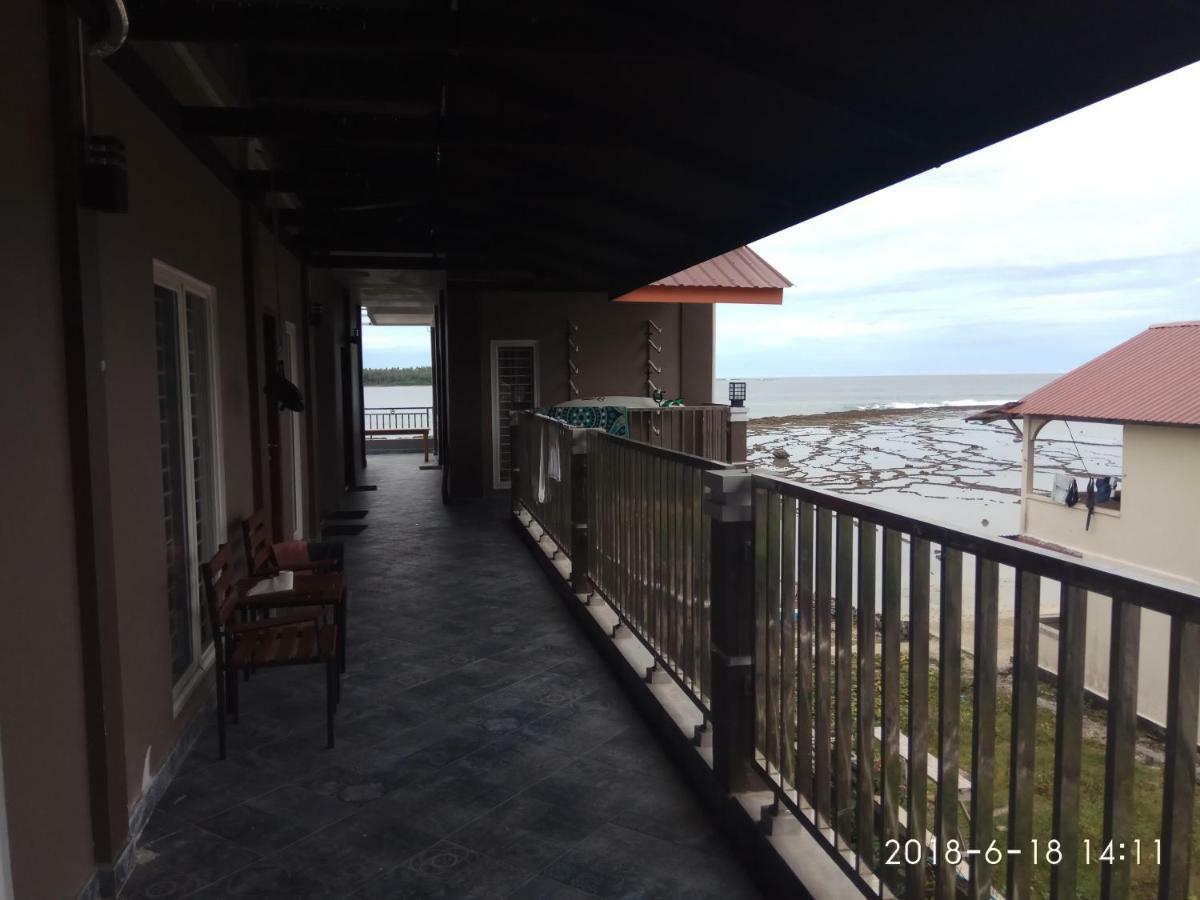 Oseda Nias Surf House Hotel Hilibotodane Luaran gambar