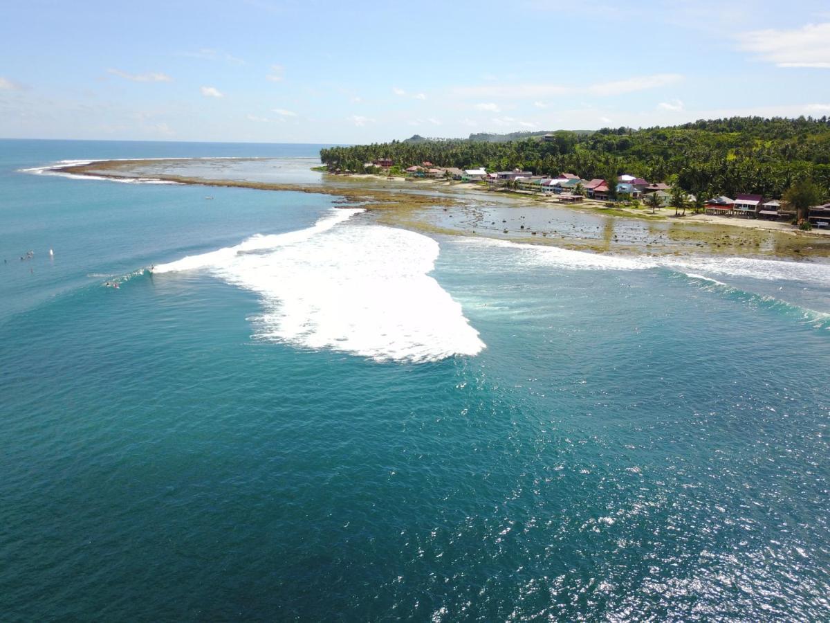 Oseda Nias Surf House Hotel Hilibotodane Luaran gambar