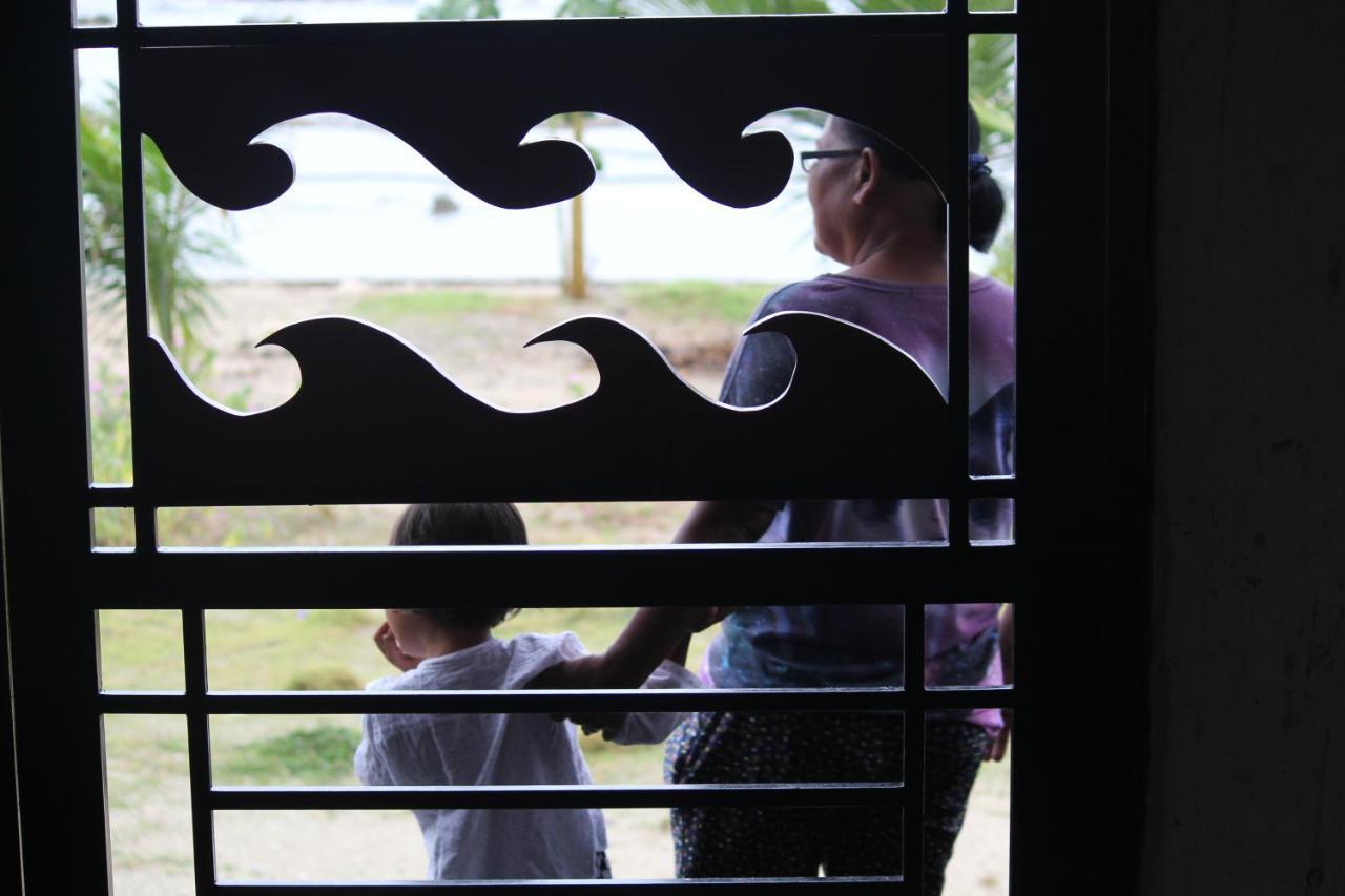 Oseda Nias Surf House Hotel Hilibotodane Luaran gambar