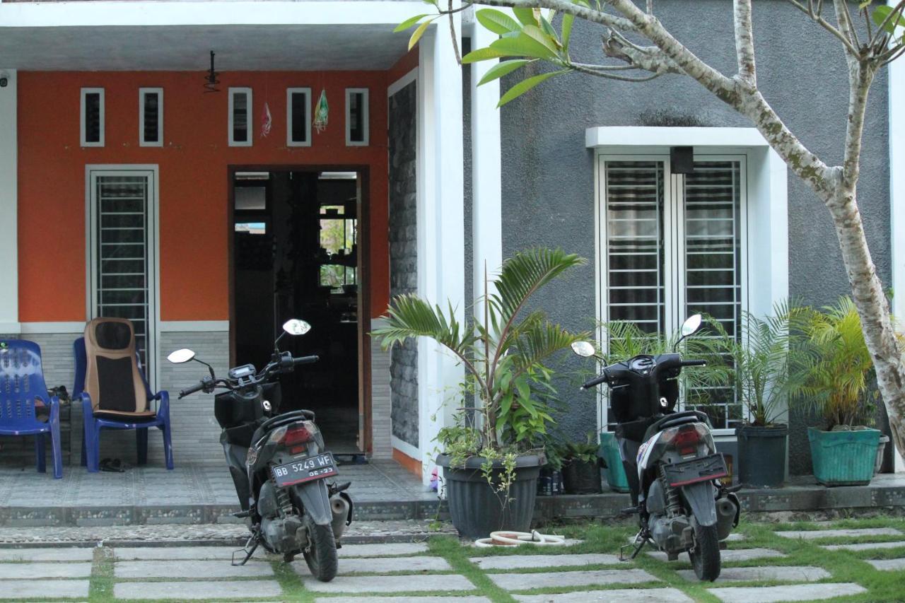 Oseda Nias Surf House Hotel Hilibotodane Luaran gambar
